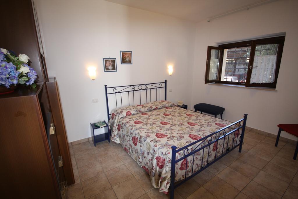 Agrimare I Pavoni Apartment มอนตัลโต ดิ กัสโตร ห้อง รูปภาพ